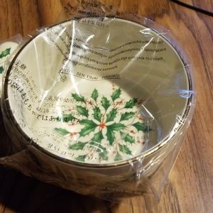 Holiday dip bowl with spreader